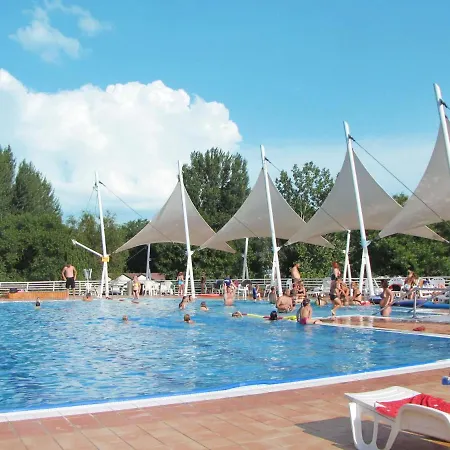 Dom wakacyjny Balatontourist Fured-2 By Interhome