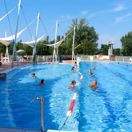 Dom wakacyjny Balatontourist Fured-2 By Interhome